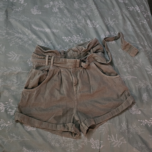 Zara Women's Green Paperbag Bermuda Shorts Size 4 With Tie Belt - Picture 4 of 11